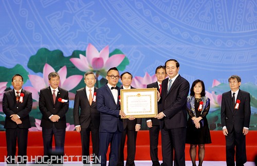 Trao Giải thưởng Hồ Chí Minh và Giải thưởng Nhà nước về Khoa học và Công nghệ - ảnh 1
